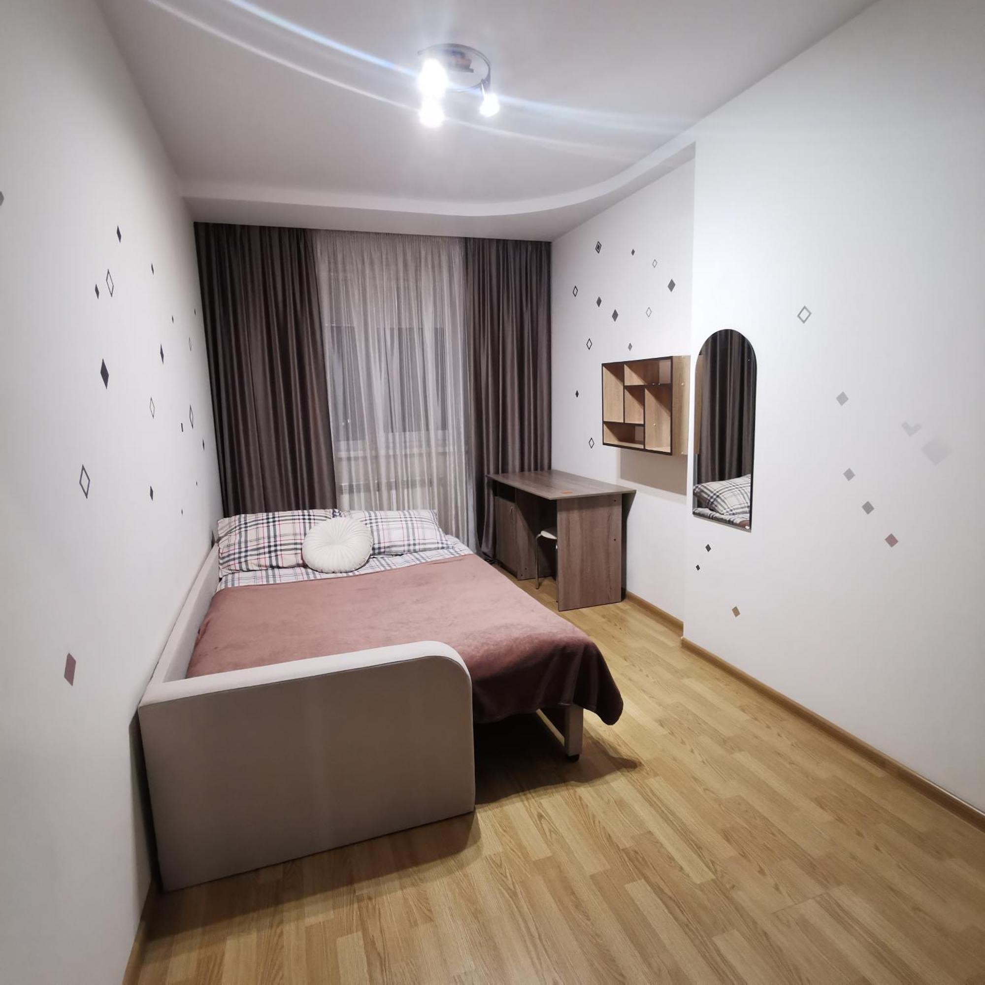 Big Apartment In Rivne Center Bagian luar foto